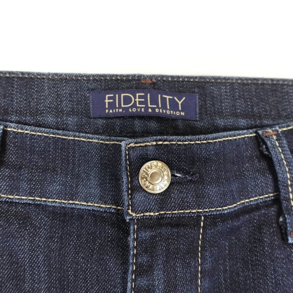 FIDELITY Belladonna Mid Rise Boot Cut Jeans Women's 30 - Picture 3 of 14